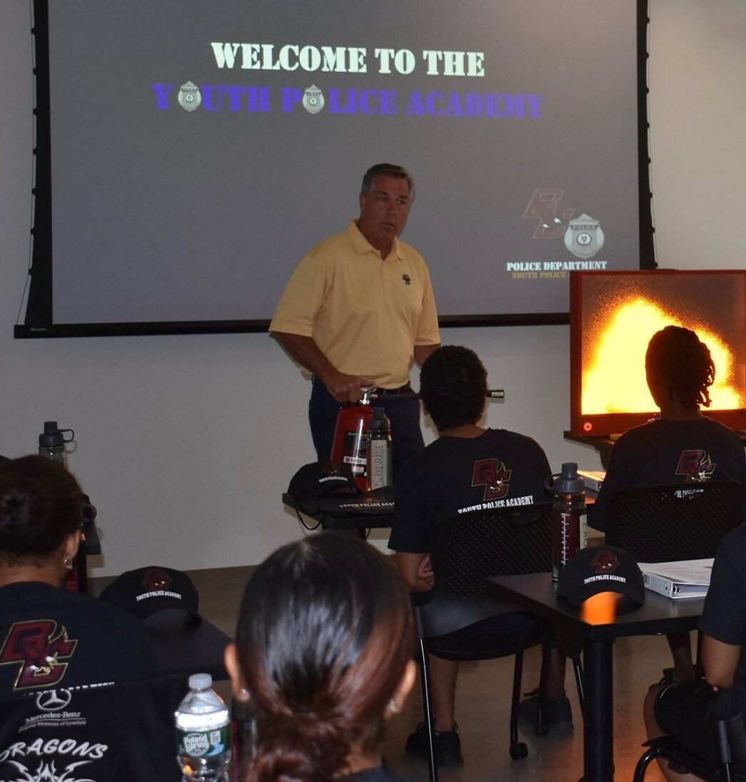chiefgreeleyNFD's tweet photo. Thank you BCPD for an opportunity to present Fire Safety to the 2019 Boston College Police Youth Group Academy. #BCPD #BCFireSafety Good luck to our future leaders! https://t.co/rKHUK91mP2