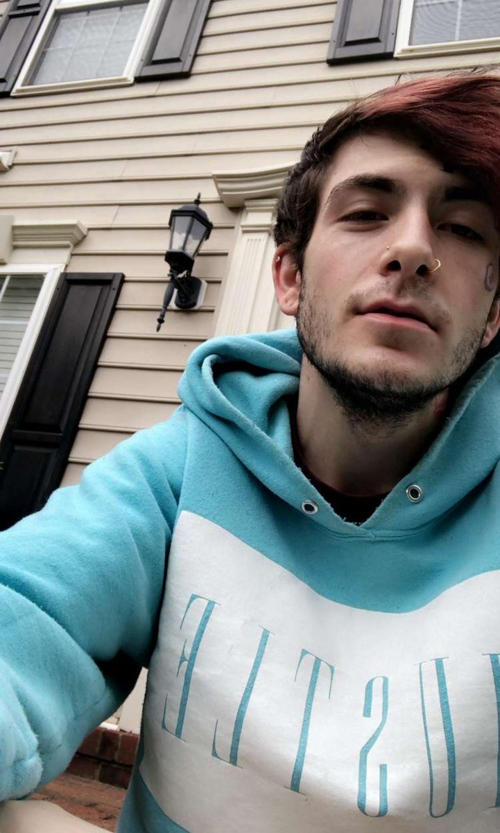 Maddiie_97635's tweet photo. Happy Birthday to this amazing guy💕 
On this very special day,
my wish for you
is that all of your dreams
may come true.

Be patient, though,
because sometimes the most
precious things in life
take time.💕

Have a lovely birthday!❤️❤️
@thecarsonkey https://t.co/QQGC9EiP1i