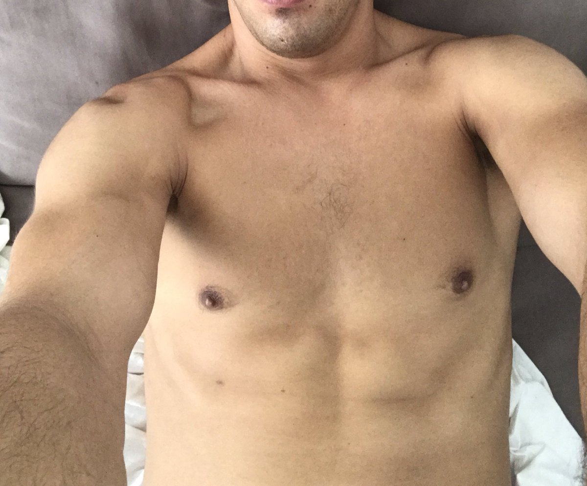 alexmasterdom's tweet photo. #saturdaymood bitches 💵
#findom #alpha #cashmaster #alphaboy #sissytrainer https://t.co/sUqLLeUgLm
