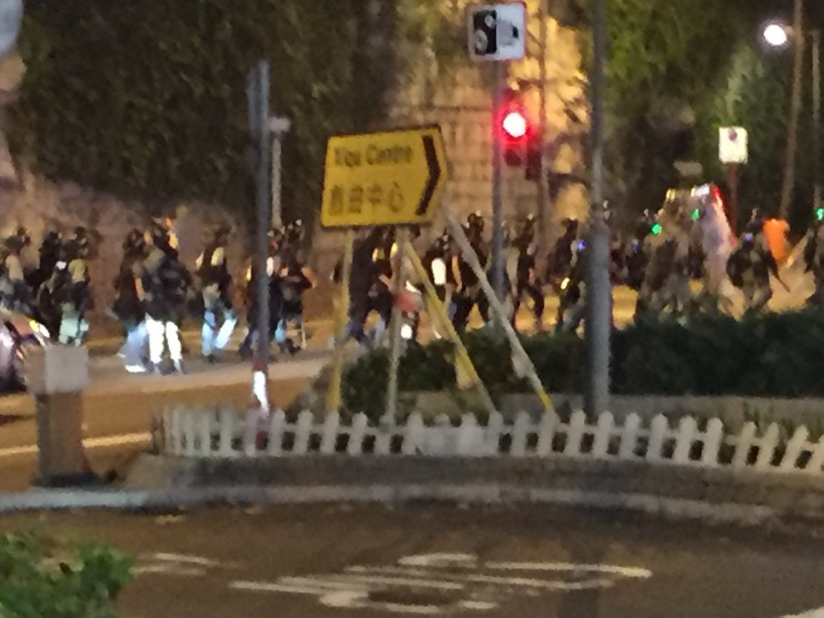 ⁦<a href="/Fight4HongKong/">soshK</a>⁩ #antiELABhk canton road