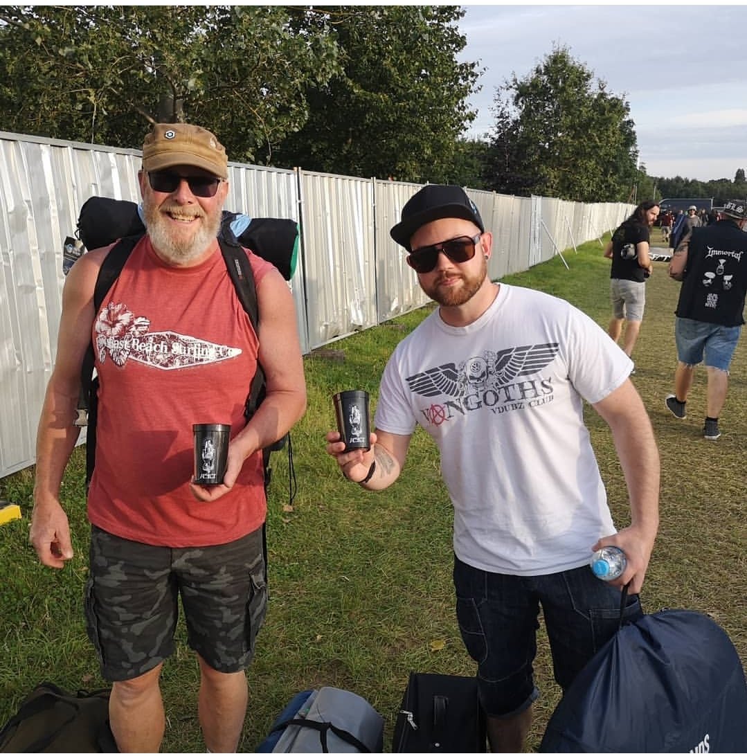 @PrimordialRadio good morning @stephen_short actually in the land of the living on a Saturday morning at a festival so here's a photo of you & @EdBlunt1 on Thursday  trying out for a modelling gig for @AeSect & their reusable cup