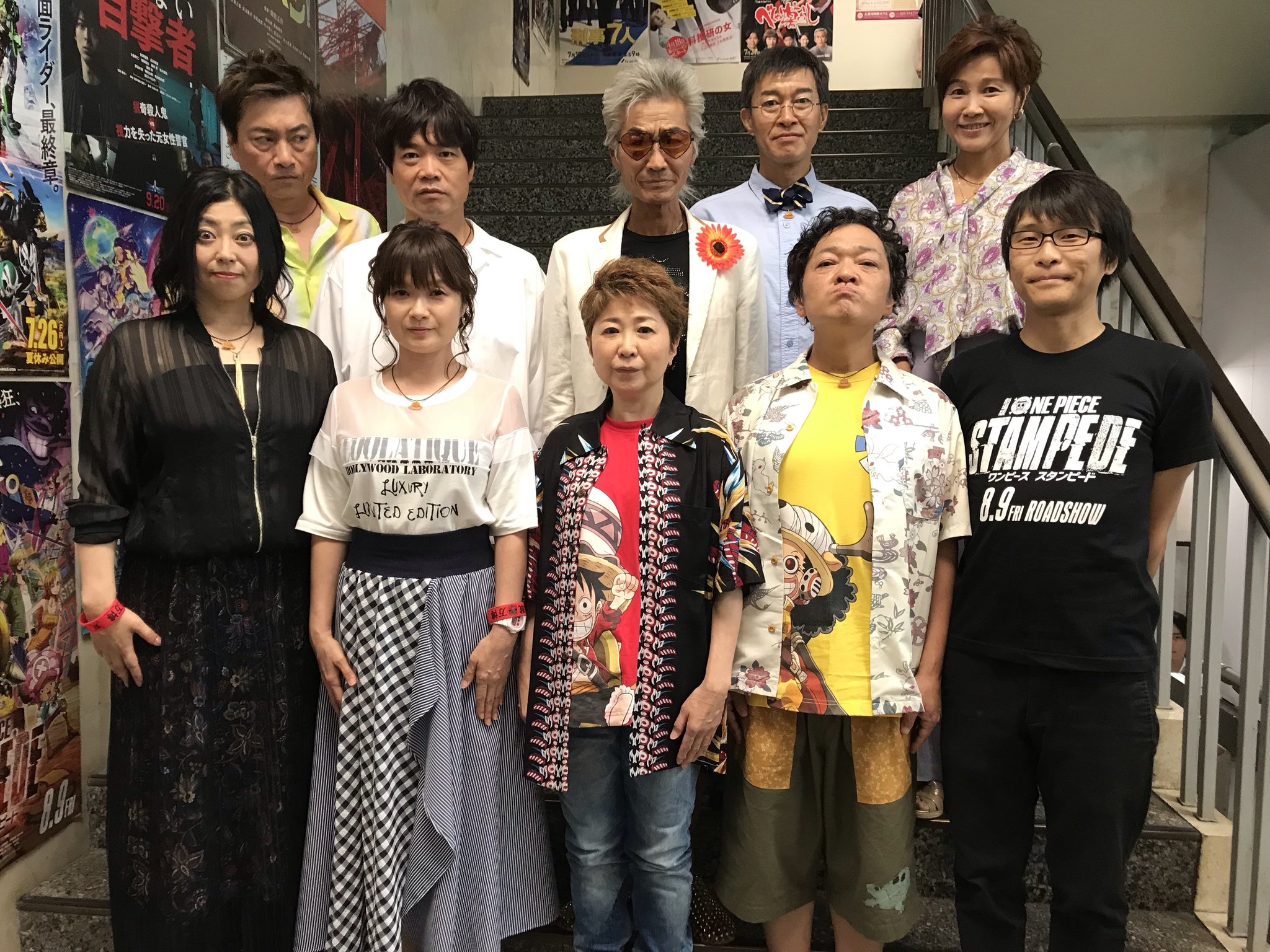 ひらたプロダクションジャパン 平田広明 組閣風舞台挨拶無事終了記念撮影 てかどこ見てんだオレ ご来場クソありがとうございました T Co Blygqugkhg Twitter