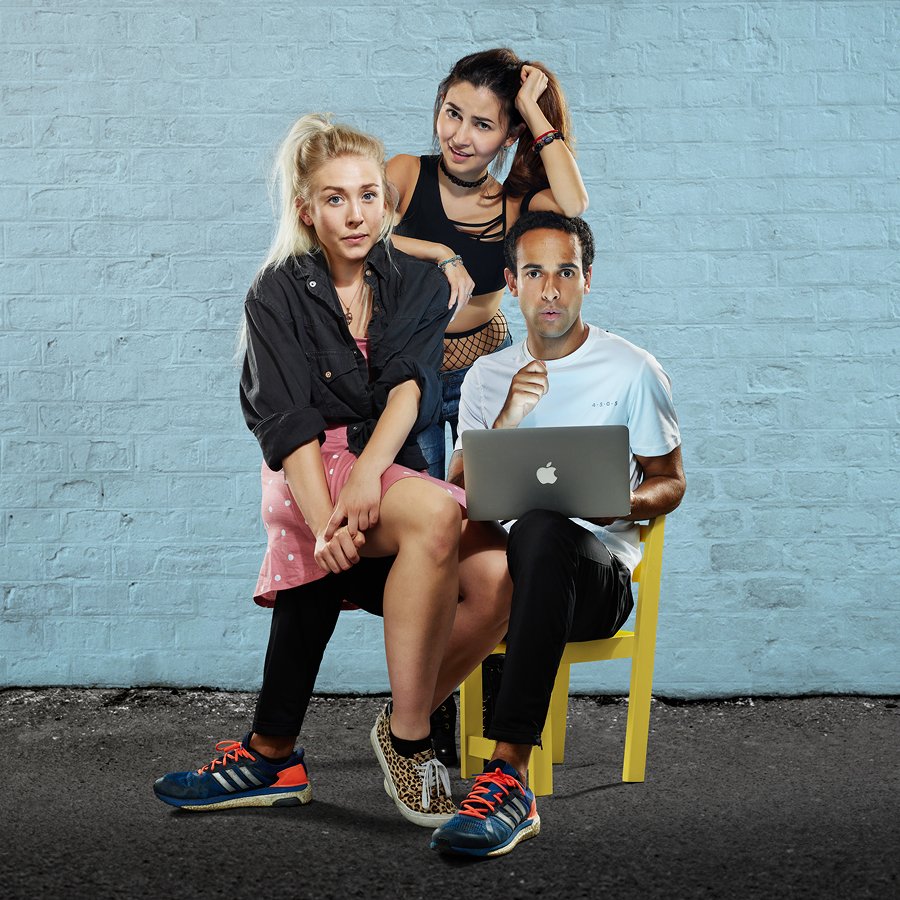 ChatbackT's tweet photo. Just thought we'd have a little gaze at the lovely work @MichaelWharley and Rebecca Pitt did on our show pics! #picsofthefringe #michaelwharley #rebeccapitt #design #promoshots #ourcast #edfringe2019 https://t.co/Huv2AOdqz1