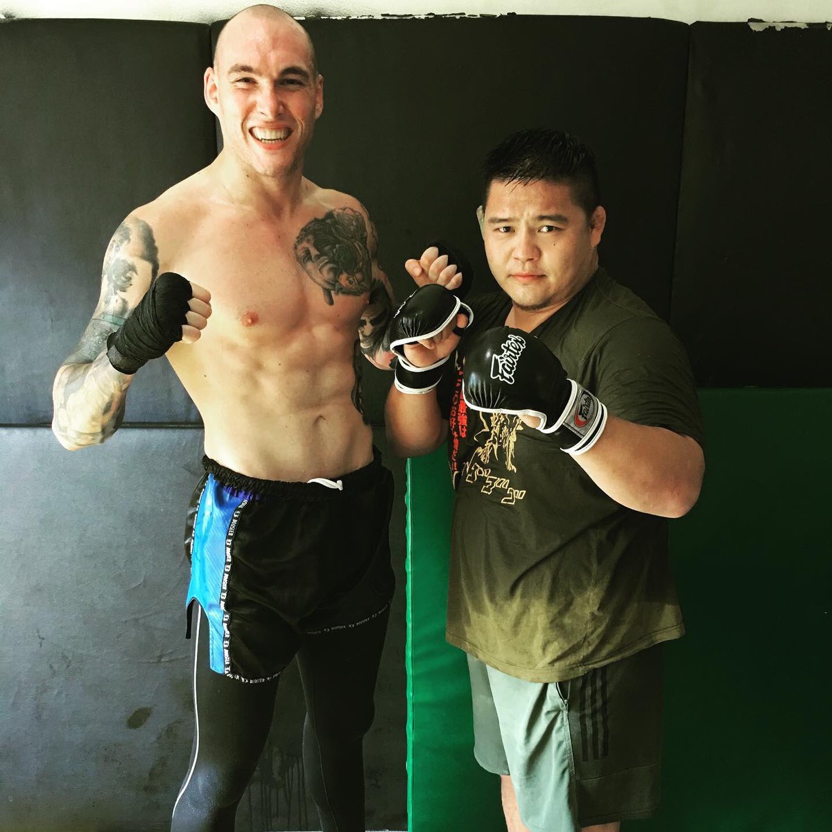 kaijukiller55's tweet photo. 今日のスパーリングパートナーのジェームさん95kg‼️ムエタイチャンピオン＆柔術使いやねんてーー打撃は強かったけど‼️レスリングはザルやったなー‼️ええ感じになってきてるゾ俺‼️MMA最高

#MMA #MMALOVER https://t.co/JFVDP6jdVk