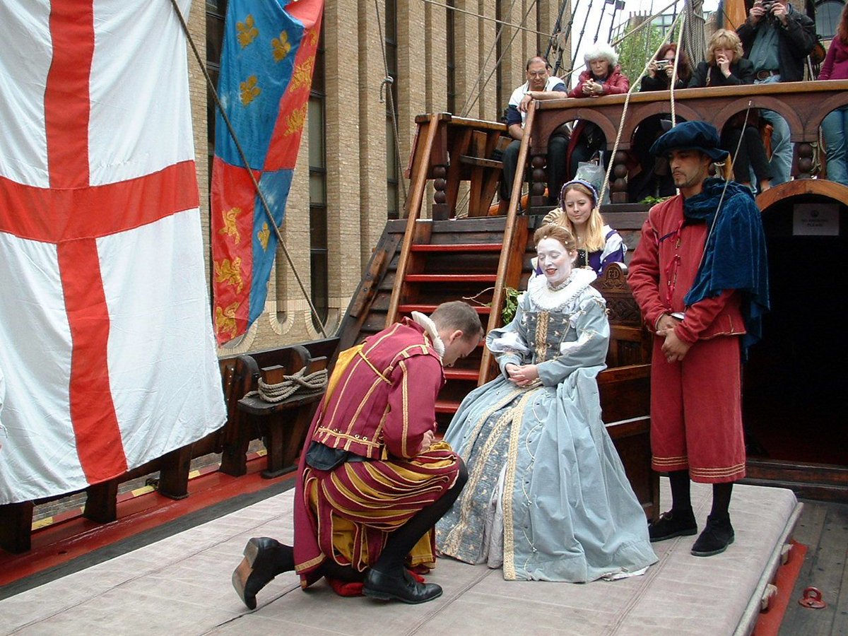 GoldenHinde_'s tweet photo. It's a very special weekend! Her Royal Highness Queen Elizabeth I will be aboard The Golden Hinde. Make sure you're on your best behaviour or you might hear "off with your head". She's greeting visitors at 11:00, 13:00, &amp; 15:00. https://t.co/B6uSNw6Hhr https://t.co/CiN0ToyueN