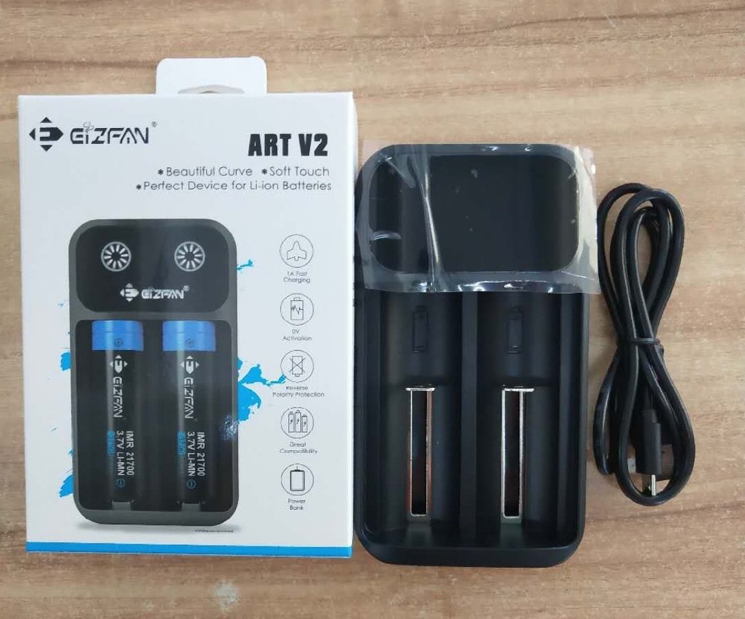 AlisaEFAN's tweet photo. Eizfan NEW V2 charger full stock is ready.😍😍
#efantech #ecigs #battery #vapor #charger #vape #vaping #efan #vapexpo #touchscreencharger #18650battery #20700battery #21700battery #26650battery #vapecommunity #vapedistribution https://t.co/kALVMD8KQn