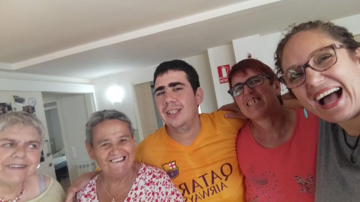 prodisterrassa's tweet photo. 🕺🏽Qualsevol excusa és bona per ballar! A Can Tusell la Raquel ha vingut i ens ha fet unes classes de Zumba molt divertides. Demà segur que tenim agulletes! #JuntsSomCapaços #EstiuProdis https://t.co/onEaq1C2fl