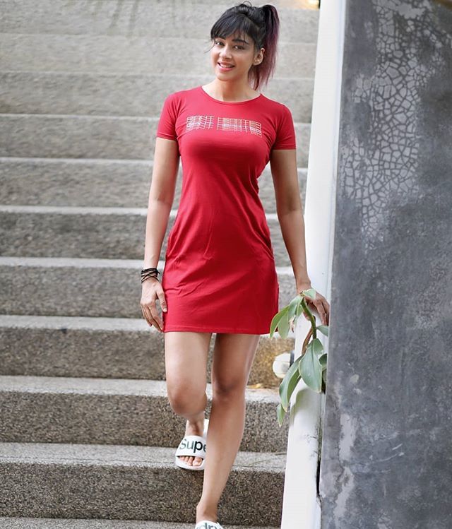 RealFirstBuzz's tweet photo. At the EKA Arena by TransStadia.
Follow @RealFirstBuzz for more such content.
#RealFirstBuzz #FirstBuzz
LIKE | COMMENT | TAG | SHARE
.
.
.
.
.
#SapnaVyasPatel #coachsapna #SapnaVyas #SapnaPatel #Sapna
#GarjegaGujarat #IssBaarChhodnaNahi #bollywood #bolly… https://t.co/FaAjYM8ejm https://t.co/zOnNlN87HR