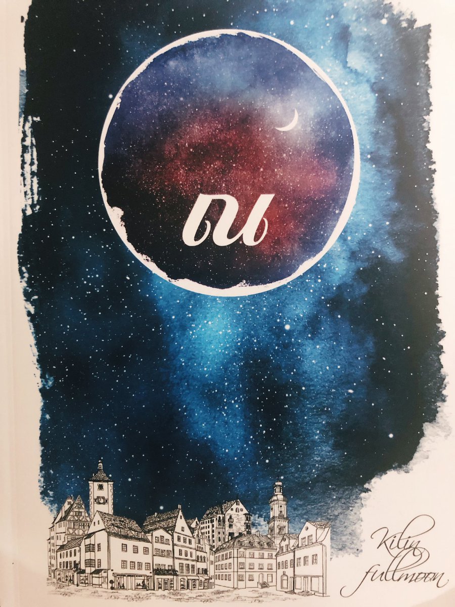 fouryskywalker's tweet image. ได้รับแล้วนะคะ สวยงามทั้งเล่ม ปก ไปยันที่คั่น และรับรู้ได้ถึงความใส่ใจในการเว้นวรรค เว้นบรรทัดเลยค่ะ(คือห่างมากห่วงใยผู้อ่านสุด)🥰

จะคิดถึงคุณกาล&amp;amp;แก้ว และคุณพี่คิลินผู้เขียนสุดสวยทุกครั้งที่เห็นดวงจันทร์นะคะ 🌝💕 #ณ @KiliN_inYuri