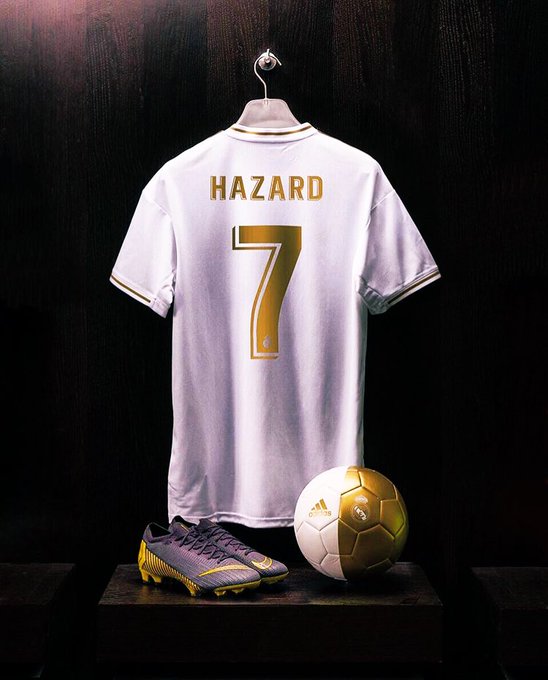 s_ds07's tweet photo. Hazard is already one of the best players of this generation, but when when you wear this white jersey you have to push beyond your limits, push for the next level that you couldnt reach at Chelsea.

If you are willing to sacrifice, this club will take you there. ❤️ #Hazard7 https://t.co/9MRqRhAUS6
