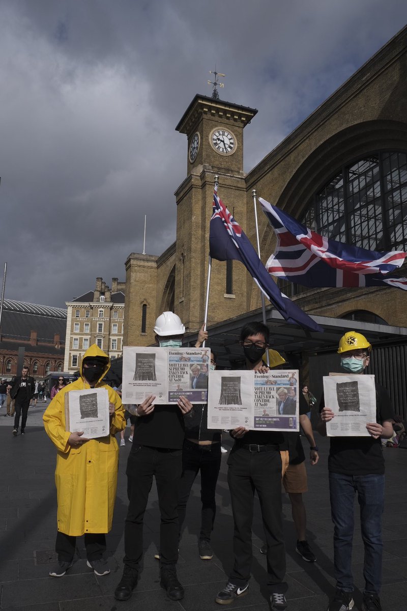 miradasdeperfil's tweet photo. protests in Kings Cross in favor of  Hong Kong democracy 
https://t.co/Xw12l9JHRt

 #StandWithHK #fightforfreedom #FightForFreedom #standwithhk https://t.co/DlRq7ntRla