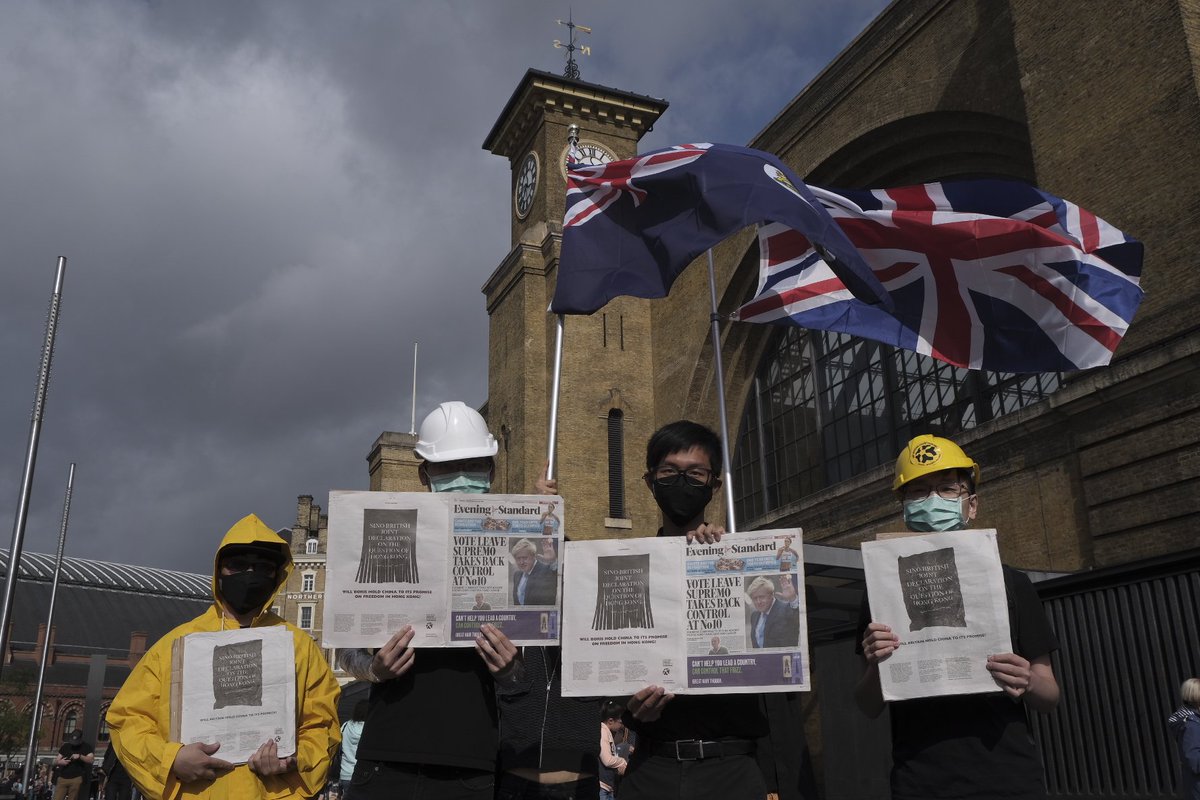 miradasdeperfil's tweet photo. protests in Kings Cross in favor of  Hong Kong democracy 
https://t.co/Xw12l9JHRt

 #StandWithHK #fightforfreedom #FightForFreedom #standwithhk https://t.co/DlRq7ntRla