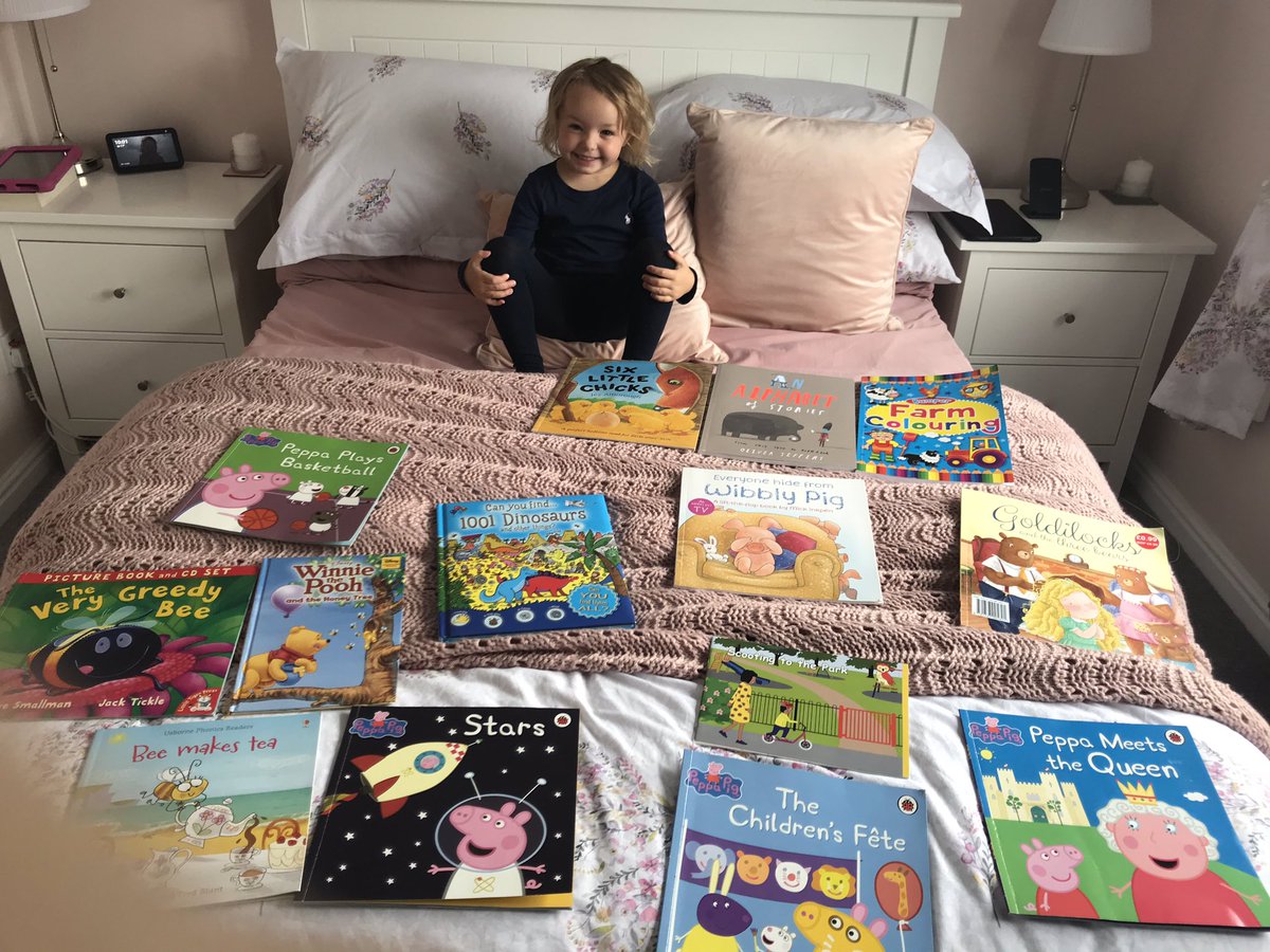Beatrix has spent the morning choosing some of her old books to donate to the Day Unit waiting area at York Hospital 🛋📚 #improvingourNHS #teamsurgery #caringathome #startthemyoung 💞 <a href="/YorkGillyGilly/">Gill East</a> <a href="/wrightgNHS/">Georgia Wright</a>
