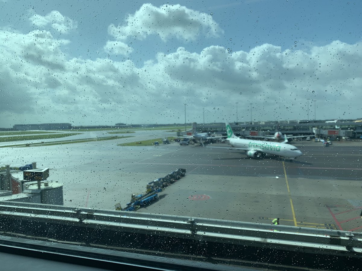 Werken op Spaans eiland. Hoe ongewoon gewoon is dat? Ontwikkelen nieuwe trainingen, herontwikkelen jaarprogramma’s, schrijven tweede boek(Circulair Leiderschap en DD), inspiratie Innervida en mijzelf. 
 #ontwikkelen #ontplooien #boekschrijven #circulairleiderschap  #inspiratie