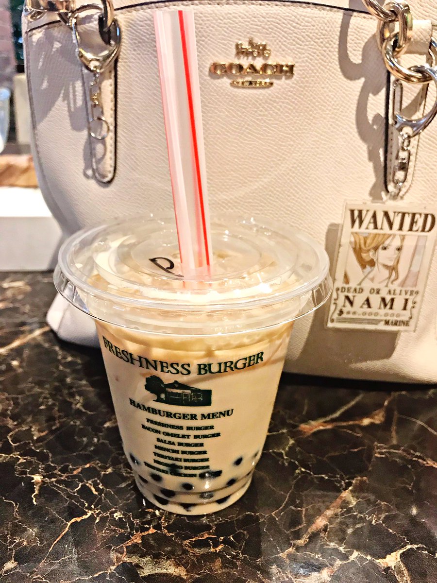 昨日は私の【BUNNY】の推しメン『りあ』ちゃんがQueen来てくれた🥺💕
「アリスさんは私のお母さんなの😘」って言われたん🥰

そんなBUNNYの営業は今夜が最終日😢

BUNNYの子達は不安よな。
Queen(はこれからも)動きます。

その後は椿ちゃんまこちゃんと鶴一家のラーメン😋
からの〜、人生初タピオカ😚