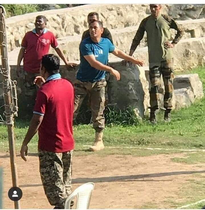 Rajnish85215's tweet photo. You are great @msdhoni 😍
Nice clicks ❤️
We request you meet the #people of #JammuandKasmir and tell them that the #decision has been taken by the indian #Government
This will be a gud chance for u
nd your #childrens
#country 🇮🇳 is yours and you are ours👆🙏
#BelieveinModi 🇮🇳🙏 https://t.co/KEM8tTOtDk