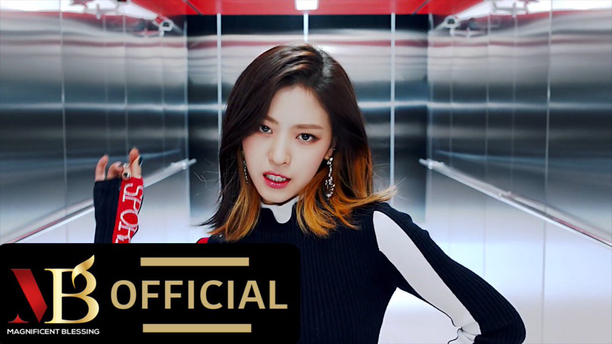 ㅤㅤ  .  : ╱ MV RELEASED ╱ .

POUPÉES - 달라달라 (DALLA DALLA)
ㅤ
➥ youtu.be/lH-6E7ZAa1Q

❧ ━━━━━━━━━━━━━━
　　　　　　　　　　　　     . . ₂₂
　
#MBNMEDIA #POUPEES #DEBUT #UNDERWORLD #달라달라 #DALLADALLA