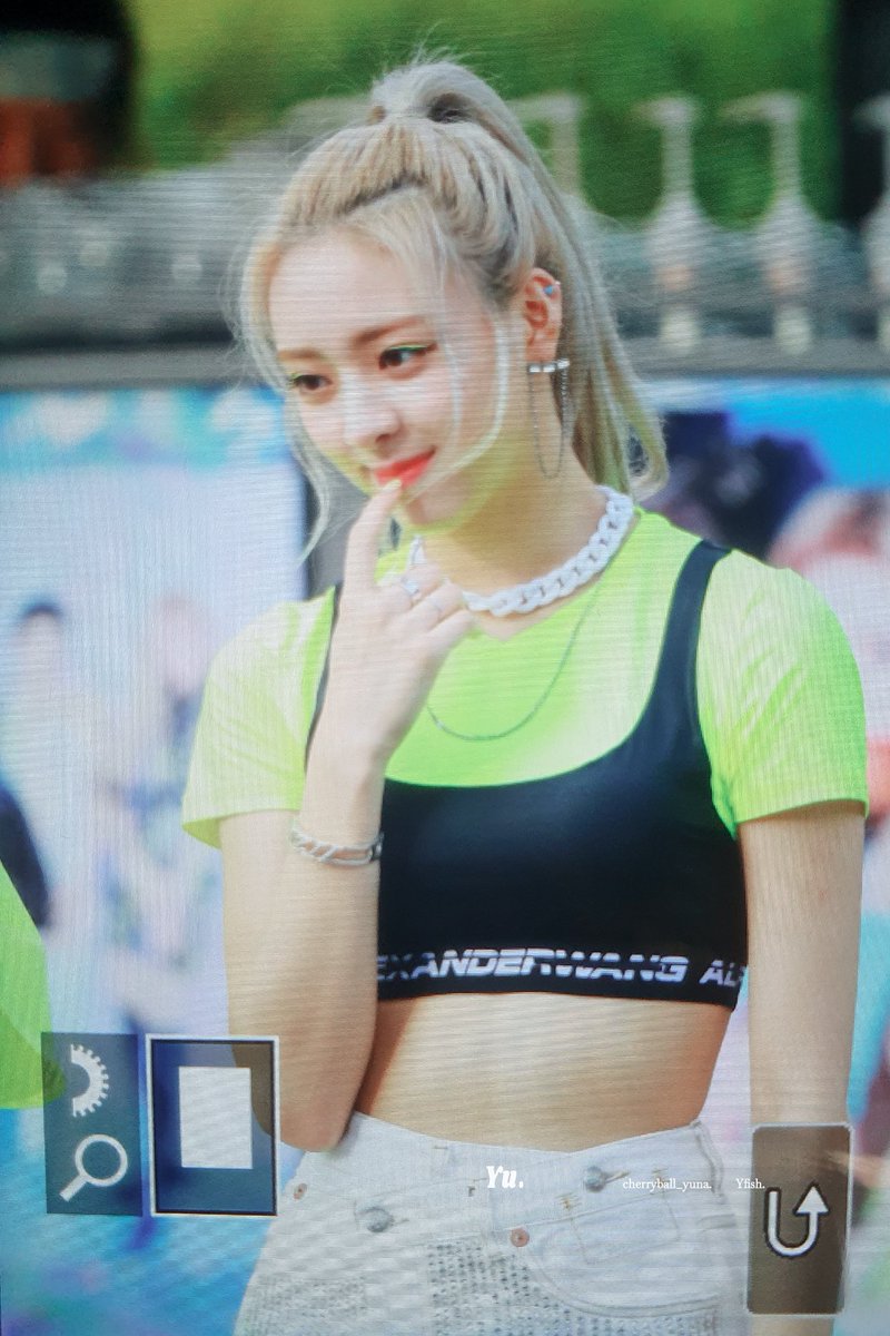 cherryu1209's tweet photo. 190810 #ITZY #유나 https://t.co/jFsj7D8jho