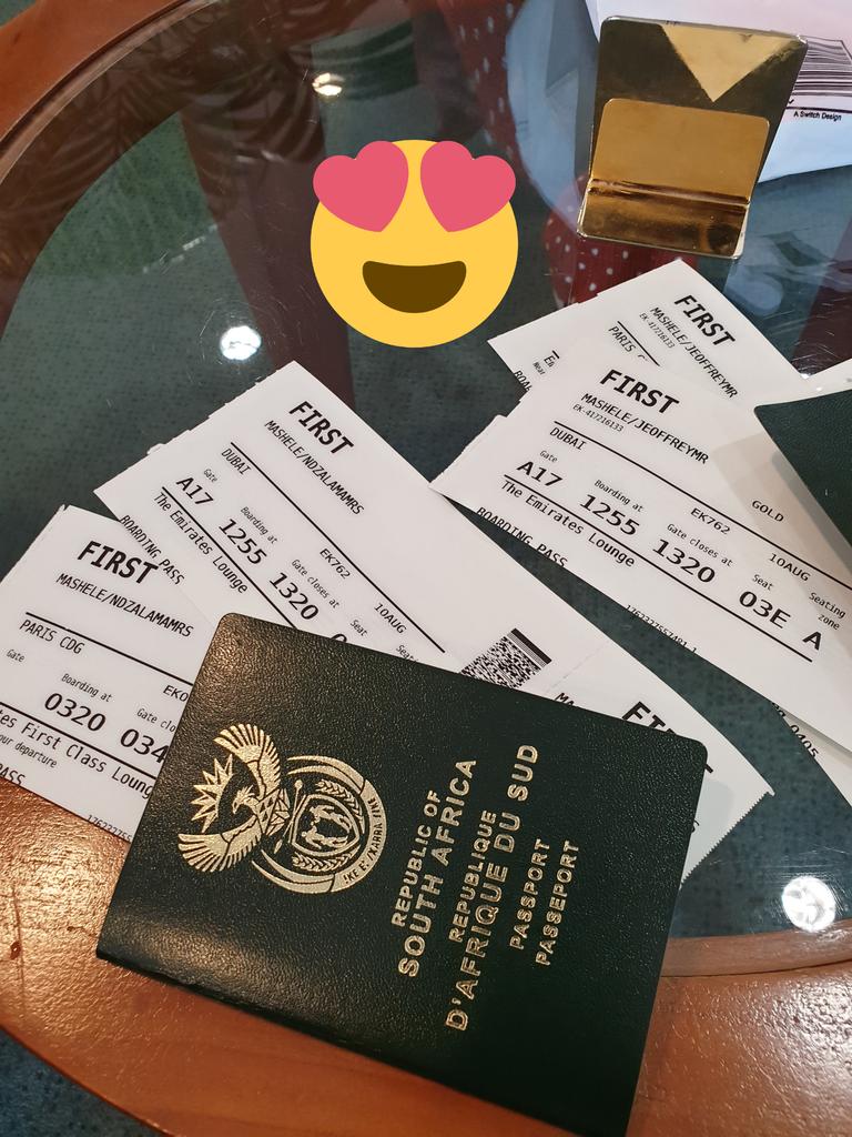 mashelejeff's tweet photo. Let the holiday begin!! Paris here we come https://t.co/igopjvpamZ