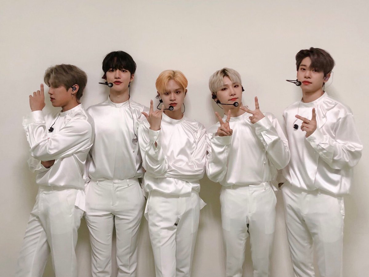 AB6IX tweet media