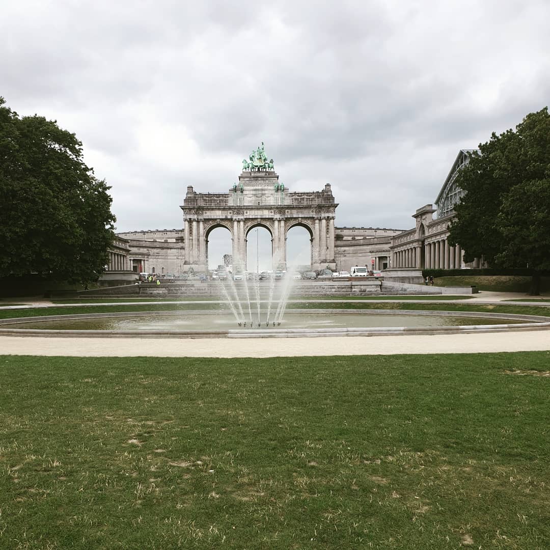 131. Monument erected in 1905. I was a teenager then, fighting hormones and thinking I was ugly. Not much has changed. I'm still a teen, hormones still raging, but some people don't think I'm ugly; they say I have a good heart. HAHAHA, I'm so funny. Kbye.  #ArcadeDuCinquantenaire