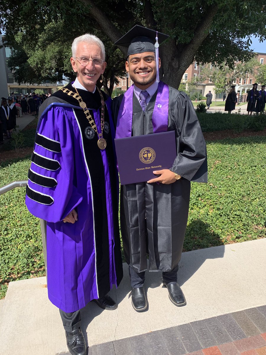 LathesTowns's tweet photo. @tarletonstudent #ClassOf2019 Summer Graduates are ready to #MakeADifference and #BeTheDifference in the work force! #TarletonLeadership #TarletonIntegrity https://t.co/ADepXHCR7H