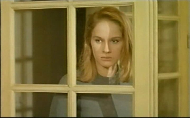 CineRedis's tweet photo. Experience Une Femme Douce, Robert Bresson’s 1st film in colour starring a young Dominique Sanda on the big screen @ICALondon​ @wshed​ (Bristol / 9-11 Aug) @DCAdundee​ (Dundee / 10 Aug) ​@HydeParkPH (Leeds / 11 Aug) &amp; @showroomcinema​ (Sheffield / 11 Aug) https://t.co/WnY19HVJR3 https://t.co/xMTt6TFFpQ