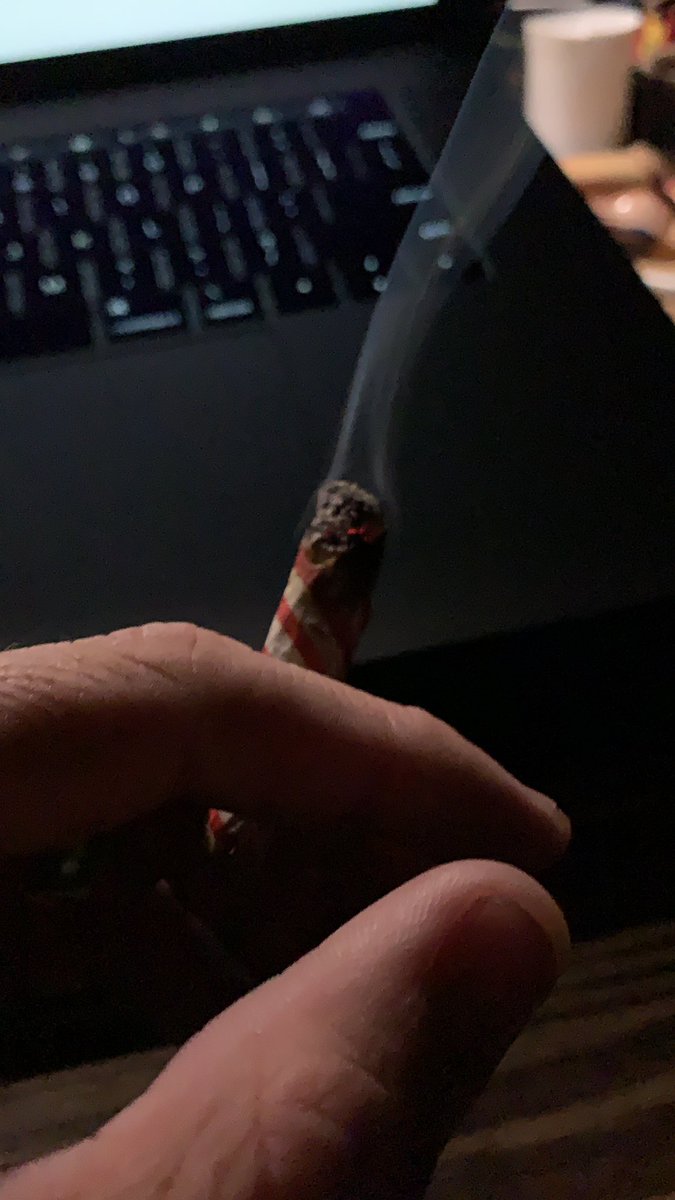 stevenelson_jr's tweet photo. Light it up and get your day started! Remember, you’re winning today! 🤙 https://t.co/vh7tsRvc6E