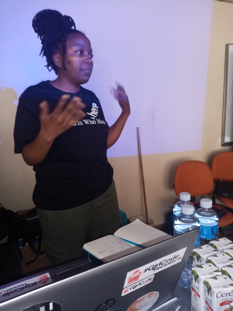 GKSS_VUT's tweet photo. API tutorial by Kamogelo Thebe @kamogelo142 
@GirlCode_za 
@4otune 
@TiyaniTee https://t.co/tafSwbeT4p