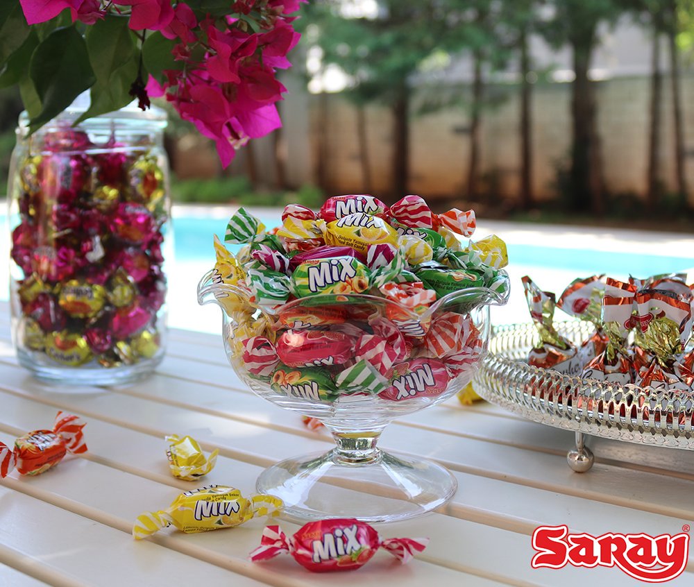 Güzel bir bayram için hazırız! Unutmayın evde Saray varsa kapınızı çalan çok olur!

-Görseli beğen, RT yap,
-Yoruma #SarayBisküvi yaz,
Saray’dan Lezzet Paketi kazanma şansı yakala!

#Saray #SarayMix #bayramşekeri #Bayram #iyibayramlar #mutlubayramlar #yarışma #hediye #sürpriz