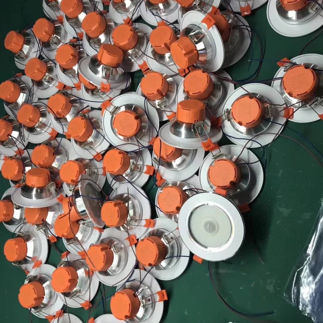 Fenixledlight's tweet image. PIR Sensor IP20 indoor led down light have.3w,5w,7w,12w and 18w.
Please contact to fenix@litestarled.com
#leddownlight
#PIRsensorledlight
#PIRsensorleddownlight
#IP20ledlight
#indoorledlight
#indoorleddownlight