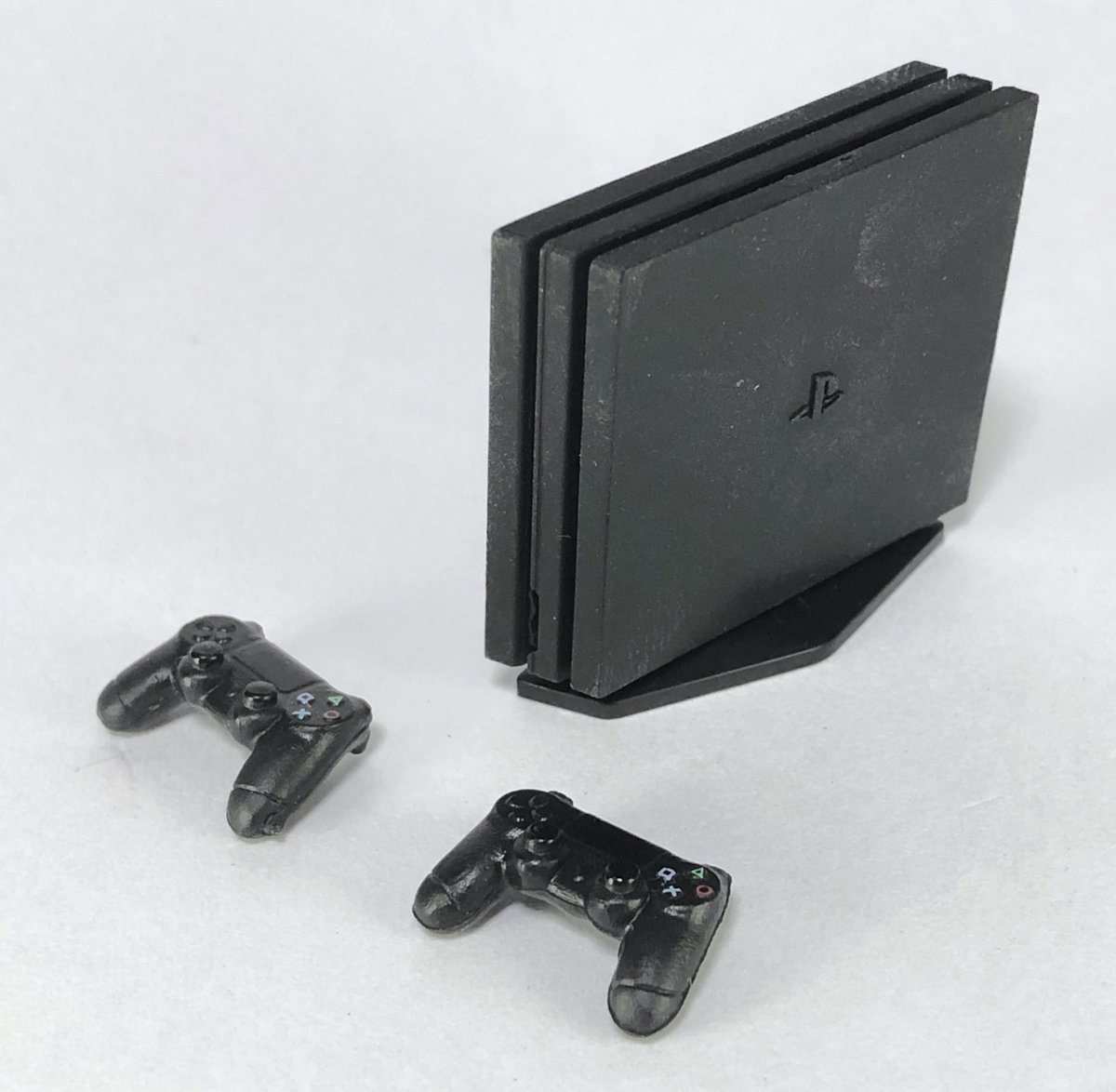 オカムラ セイジ 気になってたps4のガチャガチャ 一発でお目当出たけど すごいよくできてる