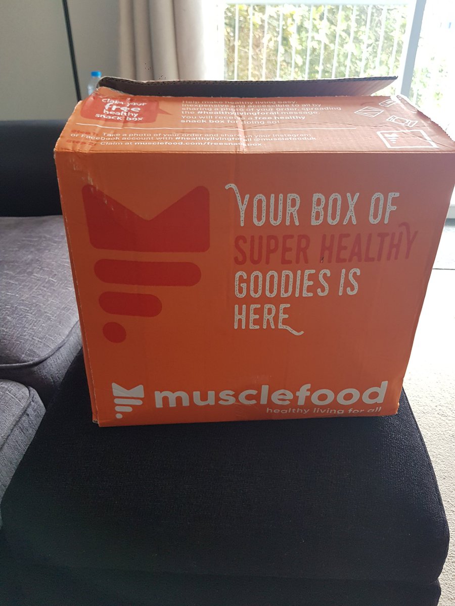 So excited to tuck into my first @MuscleFoodUK delivery! #healthylivingforall