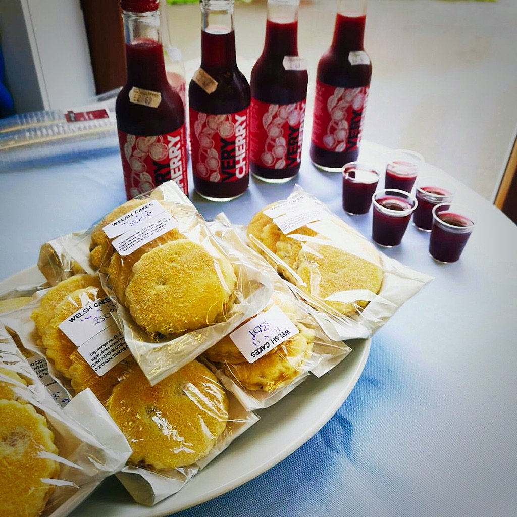 HopesofLongtown's tweet photo. Tip top morning supporting #ShopLocal30 suppliers @englishcherries @verycherryjuice and Tina's homemade Welshcakes in new 4 pack options great for a little treat https://t.co/643l3HdnhM
