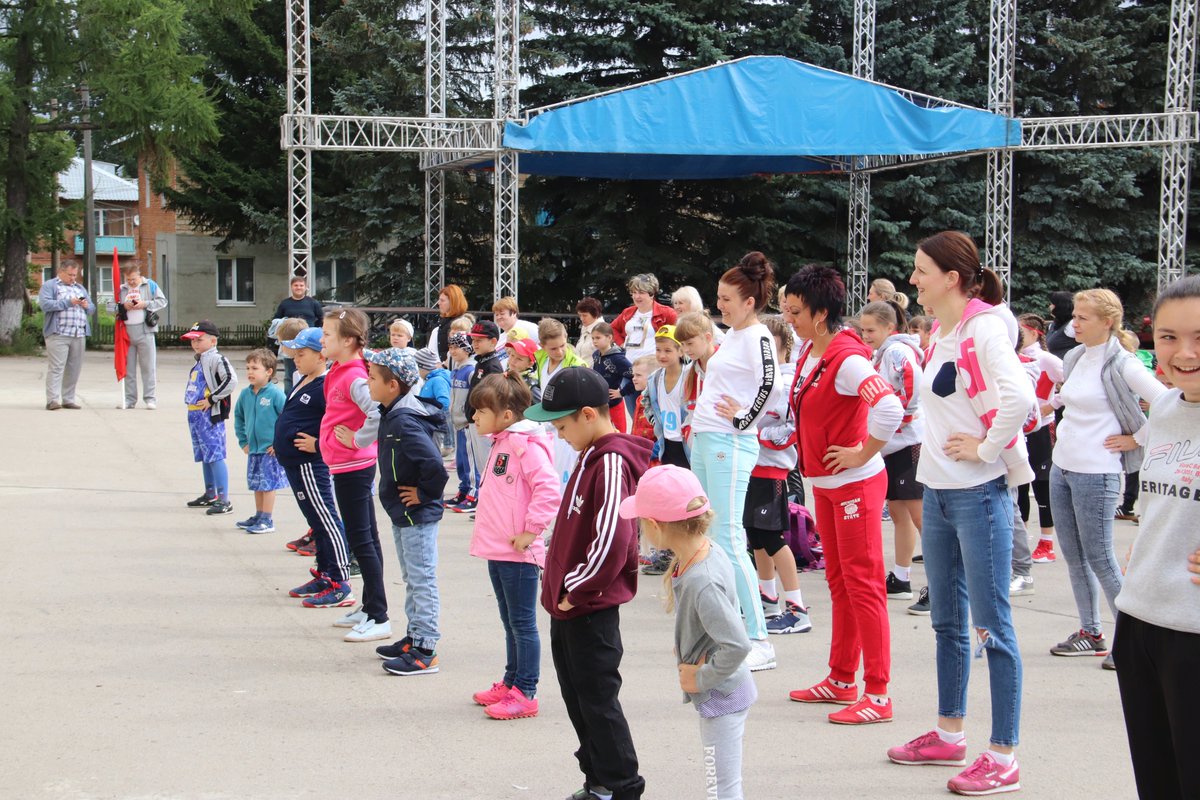 <a href="/Tularegion71/">Правительство ТО</a> Сегодня в Плавском районе состоялся спортивный праздник, посвященный Дню физкультурника. Праздничные мероприятия начались с зарядки на центральной площади города