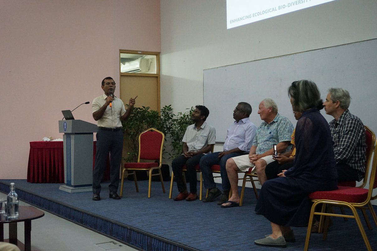 aamaldives's tweet photo. Our July #AAMtalks was given by professors Margaret Ikeda, Evan Jones & Leslie Roberts from @CACollegeofArts @ArchEcoLab & Dr John Oliver from Benthic Lab @MLMLmarinesci, with Doric (@ihtha), on 'Buoyant Ecologies' discussing some of their work & projects. https://t.co/GJxx1bkzmD https://t.co/OMVdkgqiZv