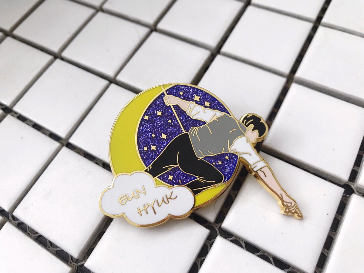 ZhaiSimona's tweet photo. 💙Eunhyuk badge(pin)
🌙Lord moon's fingertips
💘WeiBo：一名ELF的自我修养
📌5cm, Imitated hard enamel.
💰41cny, or 6.5usd, PayPal or Alipay
🕖deadline：8/16
☀️35% earnings will be used to buy sj's new album.
❤If you want open a G.O,plz DM me
 #EUNHYUK  #은혁 #SUPERJUNIOR #뱃지 https://t.co/XNxZep1q02