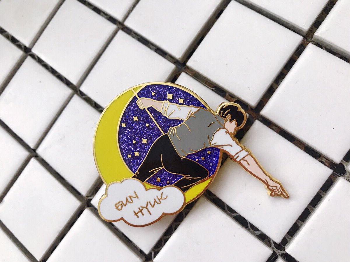 ZhaiSimona's tweet photo. 💙Eunhyuk badge(pin)
🌙Lord moon's fingertips
💘WeiBo：一名ELF的自我修养
📌5cm, Imitated hard enamel.
💰41cny, or 6.5usd, PayPal or Alipay
🕖deadline：8/16
☀️35% earnings will be used to buy sj's new album.
❤If you want open a G.O,plz DM me
 #EUNHYUK  #은혁 #SUPERJUNIOR #뱃지 https://t.co/XNxZep1q02
