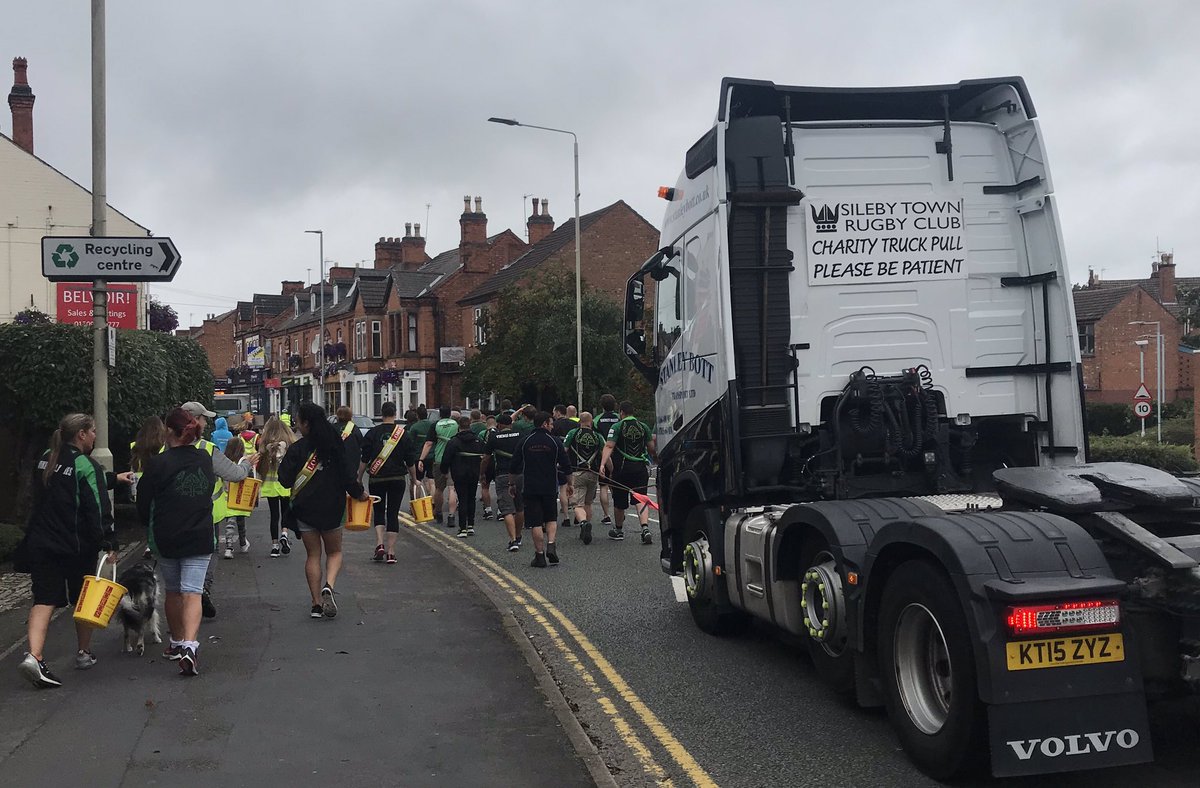 dickman_debbie's tweet photo. @SilebyTownRFC are pulling a Ten Tonne Truck!!!!! From Loughborough to Sileby today to raise funds for @LOROSHospice and will be at the White Horse, Quorn around 1.15pm. Please show them some support 😊 https://t.co/xy1W7bBKFL