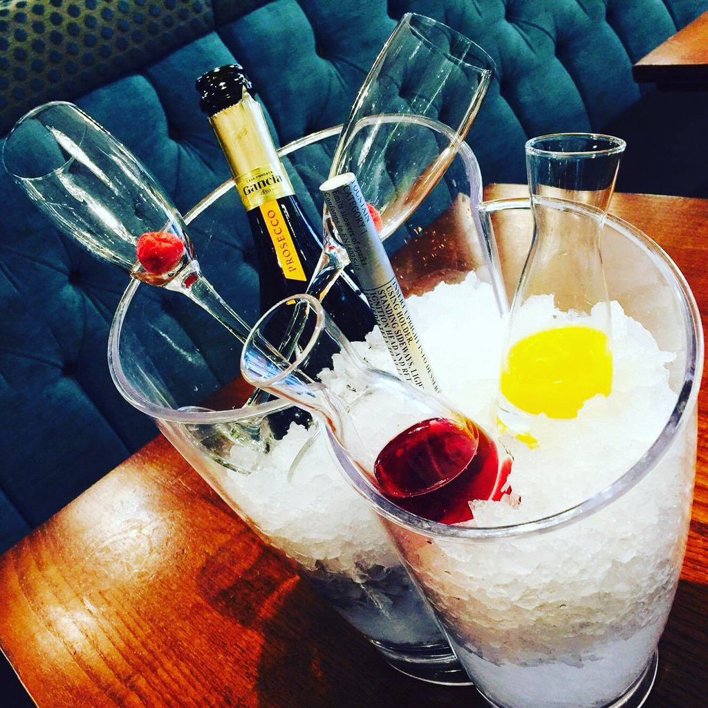 SlugHarbourside's tweet photo. Drinks package available from £60 all day every day https://t.co/wZylqfYR3I