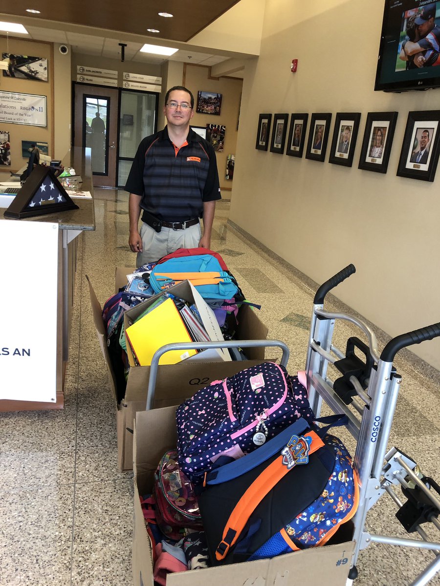 EmberlyHill's tweet photo. @GCISDCounselors Thank you Kubota North America for donating school supplies for our annual Back To School Fair.  We appreciate you.  @GCISD https://t.co/dQKDE2iARI