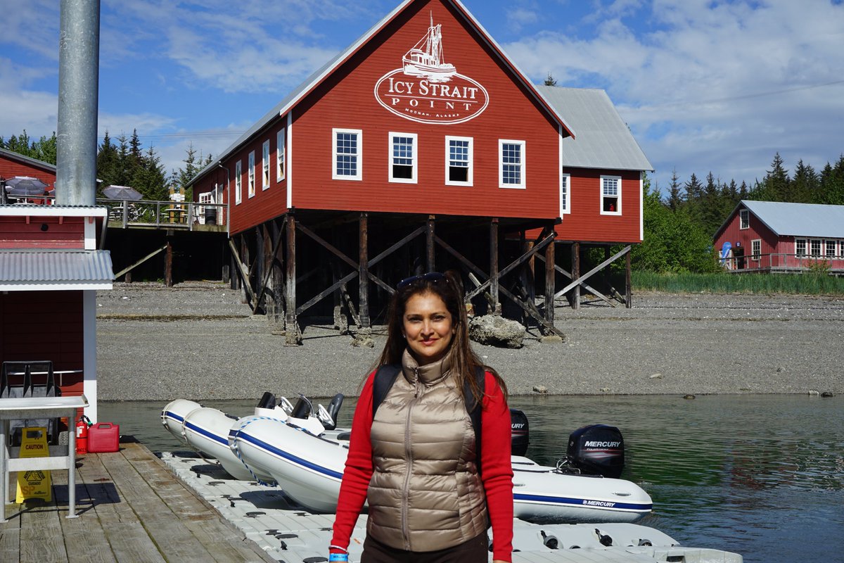 LalityaMunshaw's tweet photo. The #Ziprider at #IcyStraitPoint in #Hoonah, #Alaska was a jaw-dropping scenic mountain experience, dropping from 1,330 feet. On the way up, enjoyed the enchanting panoramic views.
Also had a great time at #CelebrityXCruises.
#AlaskaDiaries #Adventure #Friends https://t.co/xNWswnyZEG