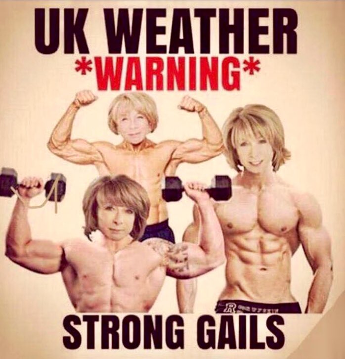 Portsmouth_gal's tweet photo. #UKWeatherWarning #StrongGales stay safe everyone! 🙏🌪💨😱#Windy https://t.co/dARY8NCAui