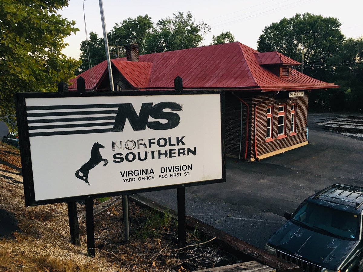 MicMikeMicMike's tweet image. #TrainStuff