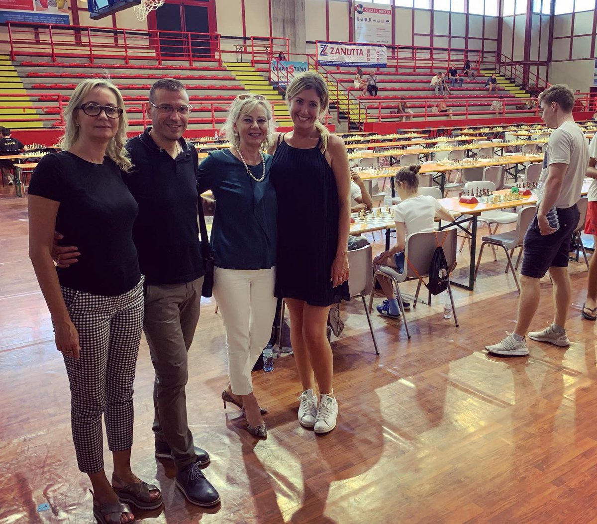 Francescadesa_'s tweet photo. Oggi a Spilimbergo per fare visita ad un #GrandeEvento, da cui prendere esempio, che ha coinvolto 35 nazioni accogliendo atleti da tutto il mondo. Grazie all’organizzatore e all’assessore #AnnaBidoli per l’invito e l’accoglienza. #FVG #eccellenze #GrandiEventi #Trieste https://t.co/uQq88bTz0e