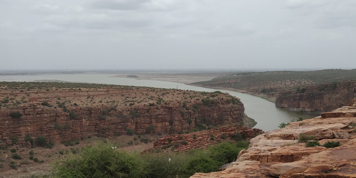 vel_Indian's tweet photo. Gandikota - கண்டிக்கோட்டா
Trip after quite some time.. 😍😎💪
#TripsIn2019 #TravelIn2019 https://t.co/nyPNILJ5Or