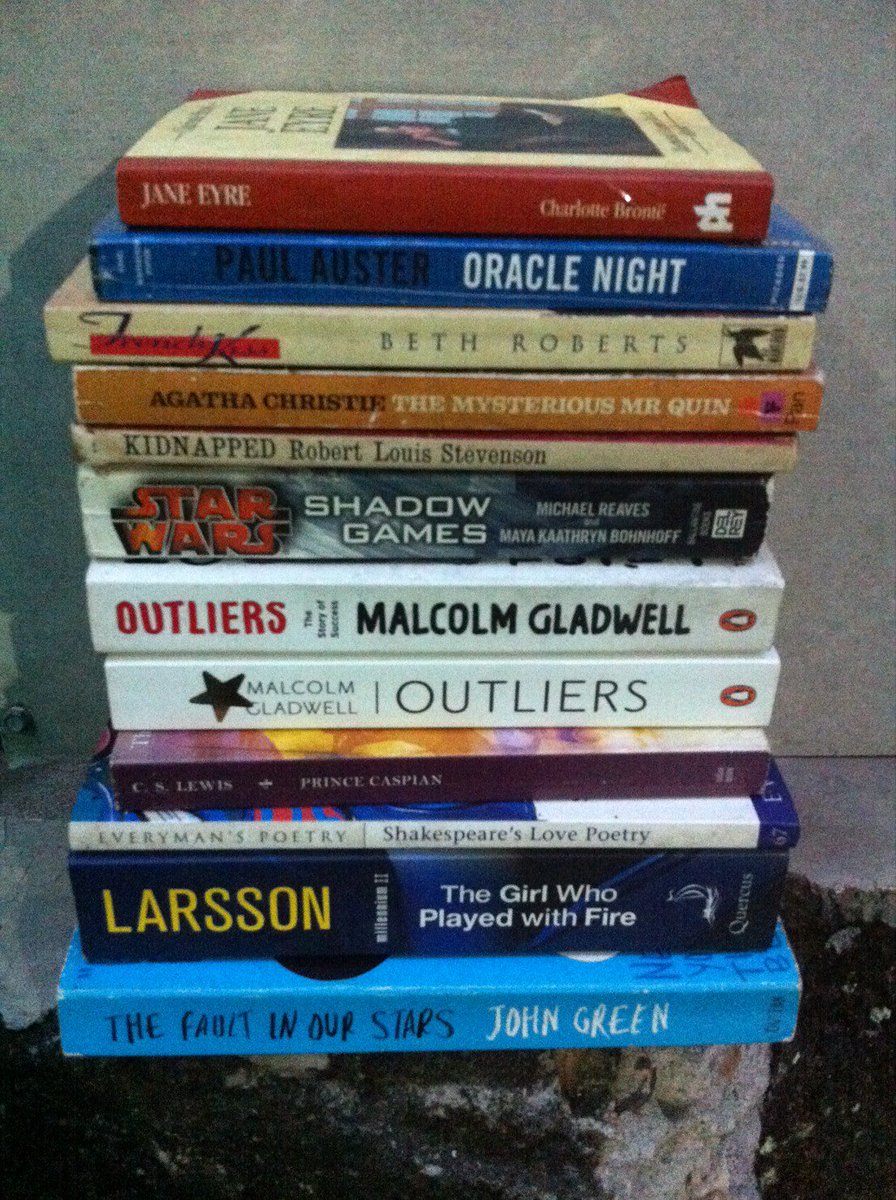 jurugedor's tweet photo. Semua buku ini dalam bahasa inggris yak teman-teman. Perbukunya 25rb.

Silakan dipilih. 
Bagi yang mudik hati-hati di perjalanan. Salam untuk keluarga di rumah 🙏 https://t.co/9UaGaaKc5U