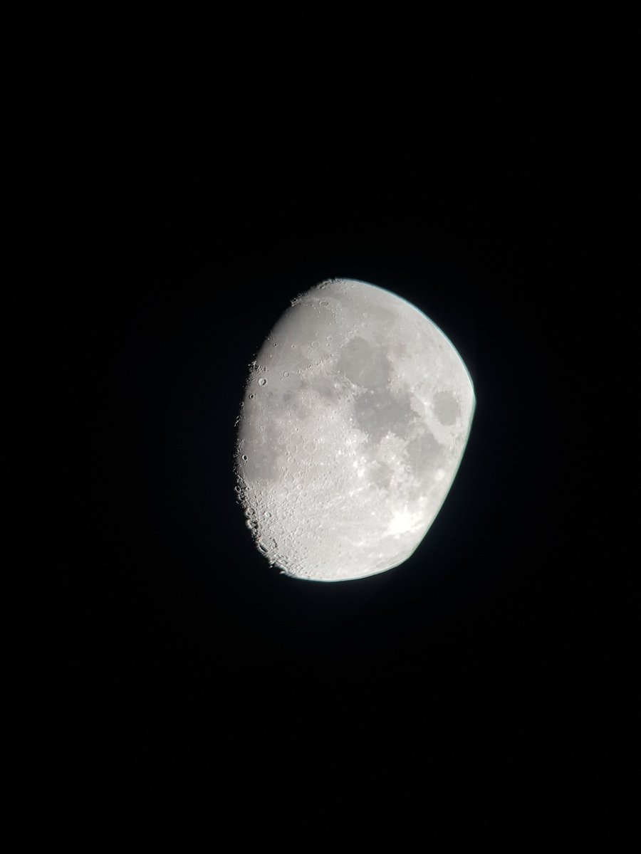 EcologyKat's tweet photo. Enjoying the night skies of Andamooka @AridRecovery https://t.co/w8EzFHBfKj