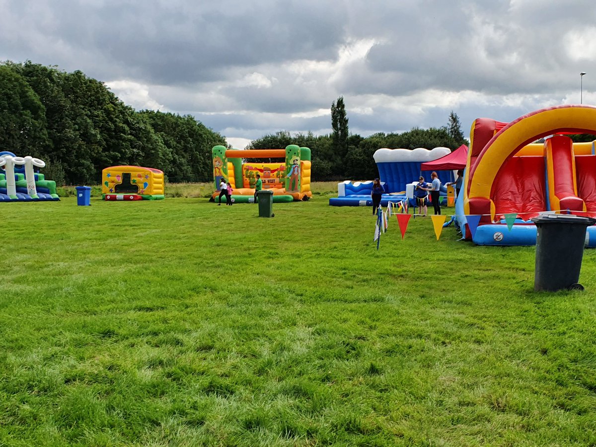 mikgillen's tweet photo. The calm before the storm @BullsBeerFest
Weather looking great so far!
#BullsBeer https://t.co/Ew0nGTqvbt
