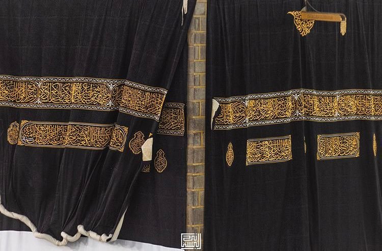 hi_zol's tweet photo. @TeamKhabib صدق الله العلی العظیم.
How much lucky people who now are in makkah.
May ALLAH gives all believers chance to visit this amazing place from near. https://t.co/4tZvv1gx8k